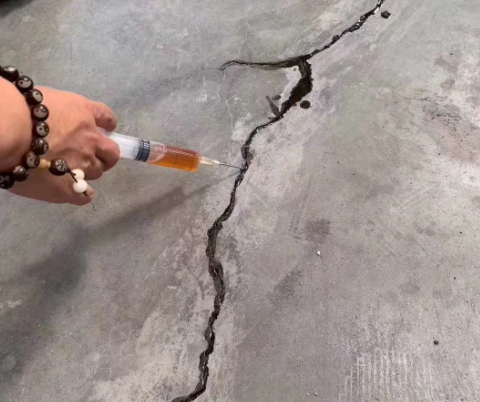 金阳混凝土裂缝修补技术详解​